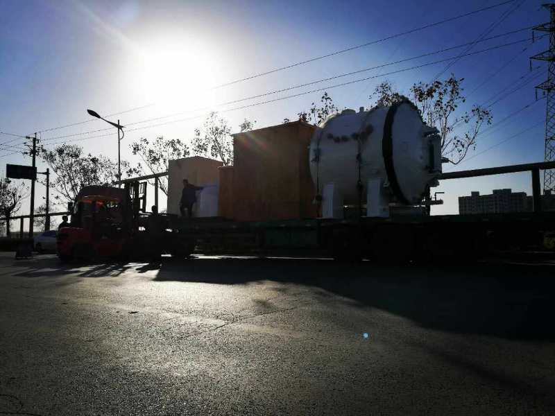 The new vacuum sintering furnace has arrived at production factory